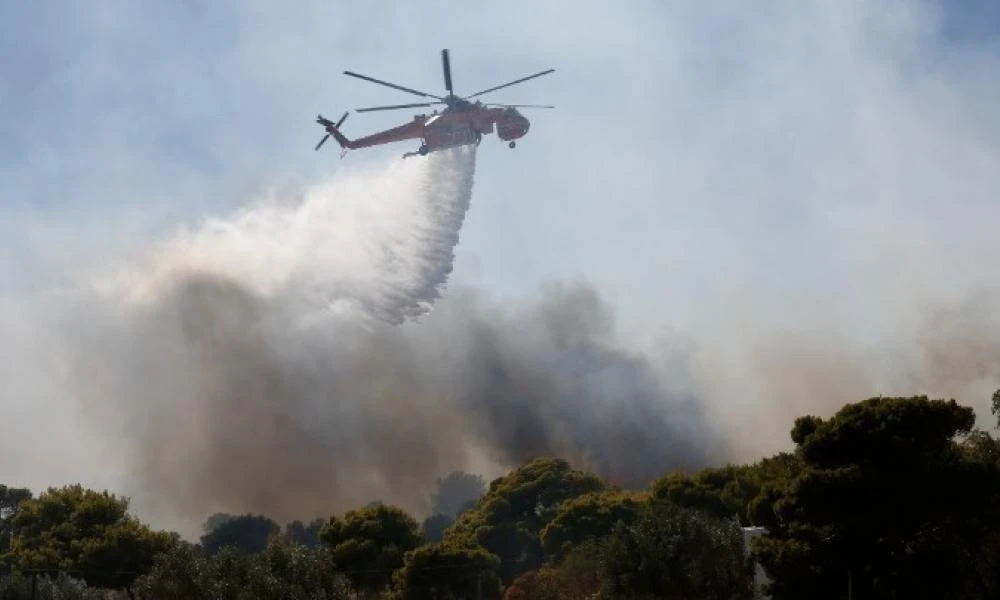 Σε ύφεση η φωτιά στο Άγιον Όρος-Συνεχίζεται η κατάσβεση